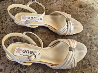 Zapatos de fiesta Enepe blancos mujer