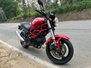 Ducati Monster 695