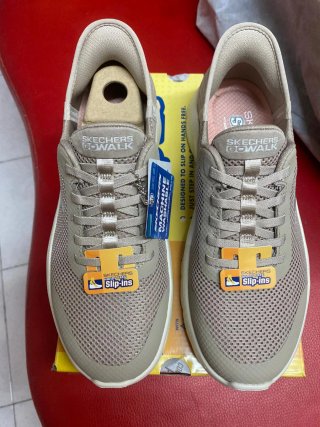 Skechers Go Walk Slip-Ins Mujer Beige
