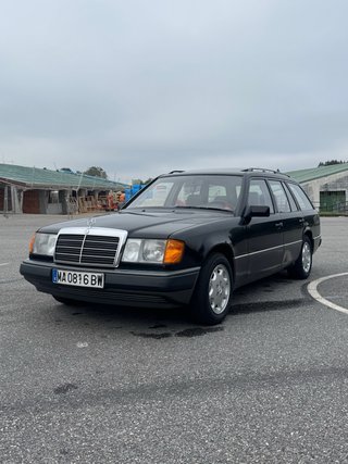 Mercedes-Benz 230TE S124