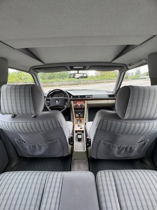 Mercedes-Benz 230TE S124