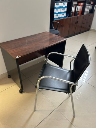 Mobiliario oficina – recepción +mesas +estanterias