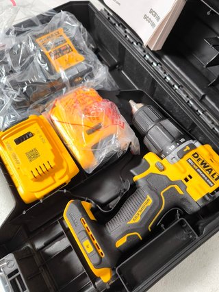 Taladro Percutor Dewalt DCD100Y Edición Limitada