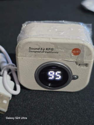 Auriculares Bluetooth Beige y Blanco