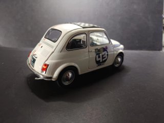 Fiat 500 L   Scala 1:18