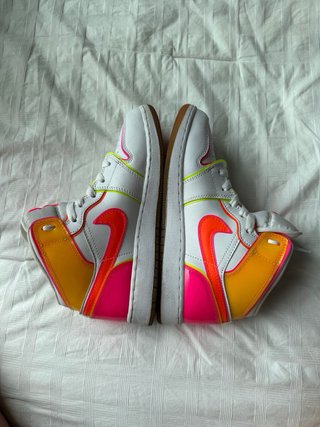 Nike Air Jordan 1 Mid