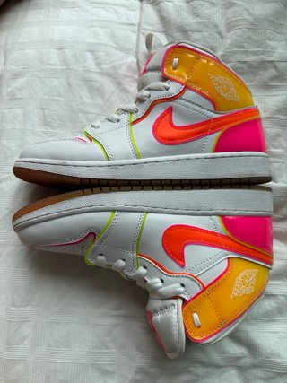 Nike Air Jordan 1 Mid