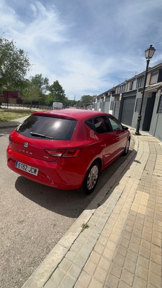 SEAT Leon 2015 1.6 TDI 105cv