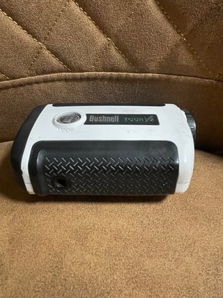 Telémetro Bushnell Tour V2