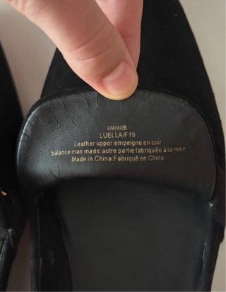 Mocasines Karl Lagerfeld Paris negros con cadena