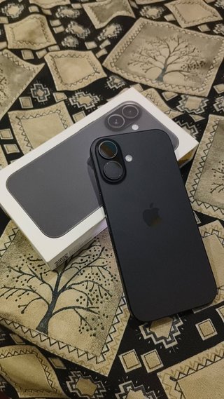 iPhone 16