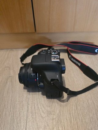 Canon EOS 750D + Objetivo 50mm