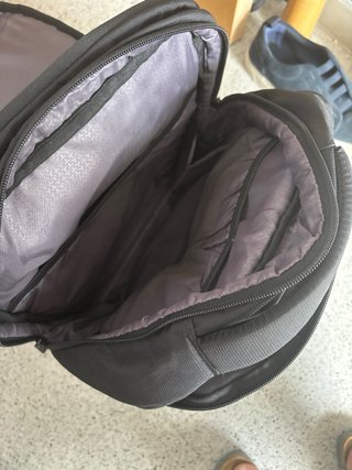 Mochila American Tourister Negra Cubrebag