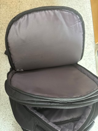 Mochila American Tourister Negra Cubrebag