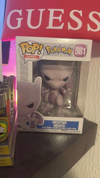 Funko Pop! Pokémon Mewtwo #581