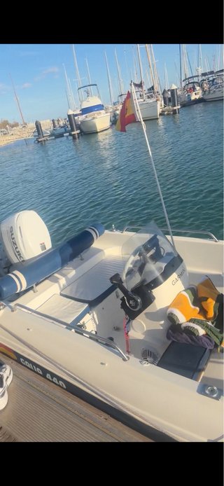 Barco Galeon Galia 440 con motor nuevo