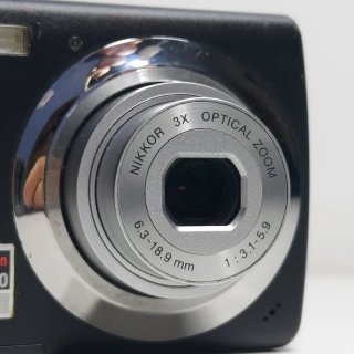Nikon Coolpix S220