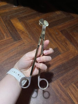 Tijeras para velas Rituals doradas