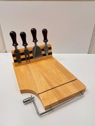Tagliere per Formaggio Trudeau + Set di Coltelli Nuovo