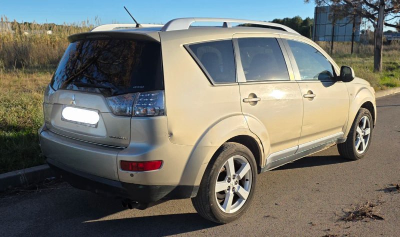 Mitsubishi Outlander 2.0 DI-D Intense 2007, foto 6