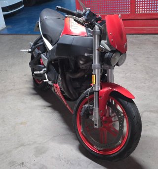 Motocicleta Buell Lightning Long XB12SS