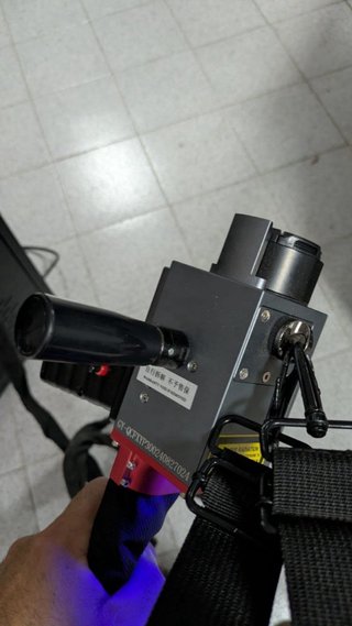 Máquina de limpieza láser AccTek AKQ-300