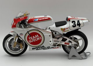 suzuki❤️ Suzuki RGV500 Kevin Schwantz 1993 de segunda mano por 95 EUR en