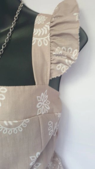 Conjunto beige y blanco talla única