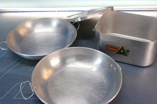 Material camping vintage. Hispano.