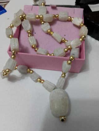 Collana amuleto scarabeo oro bianco