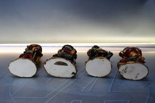 Los Mosqueteros: Athos, Porthos, Aramis y D'Artagnan. Estuco pintado a mano.