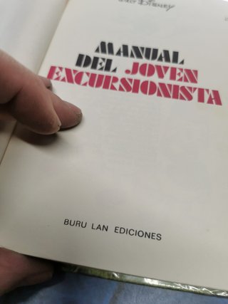 libro, Manual del Joven Excursionista Disney. Buru Lan, 1973.
