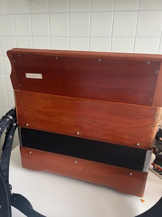 Trikitixa en Sol/Do/Fa, 4 voces Vinci con funda