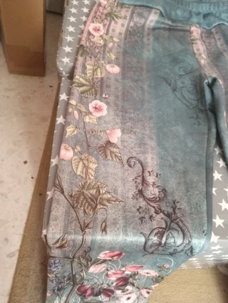 Pantalones pitillo estampados