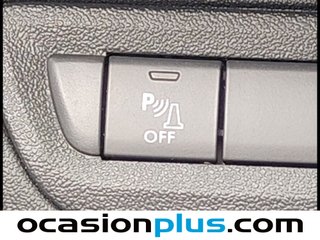 Peugeot 2008 PureTech 82 Style 60 kW (82 CV)