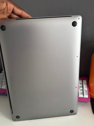MacBook Pro 16 2019 i9 / 64GB RAM / 1TB SSD