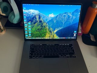MacBook Pro 16 2019 i9 / 64GB RAM / 1TB SSD