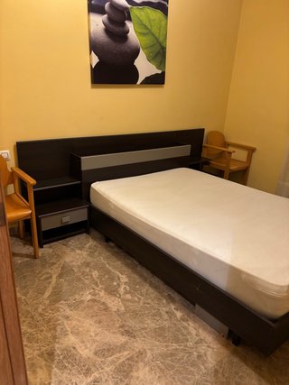 Cabecero y mesitas dormitorio matrimonio