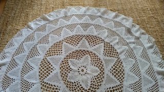 Mantel ganchillo hecho a mano 116 cm vintage