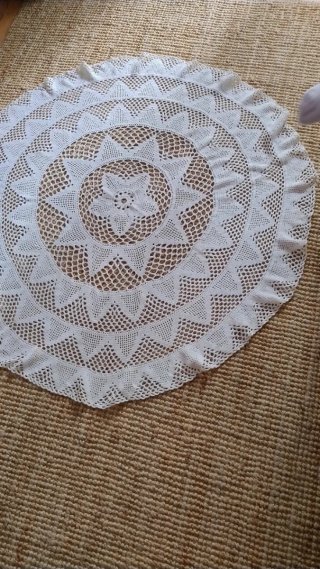 Mantel ganchillo hecho a mano 116 cm vintage