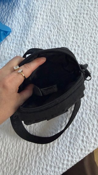 Bolsito Adidas negro multiuso