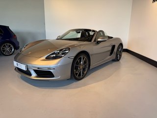 Porsche 718 Boxster Único prop Historial