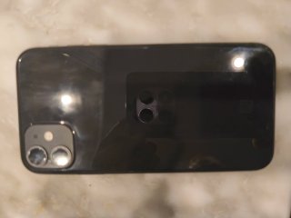 iPhone 11 Negro 64GB para piezas o reparar.
