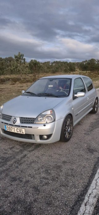 Renault Clio 2004