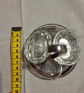 Saliera e pepiera in vetro e metallo