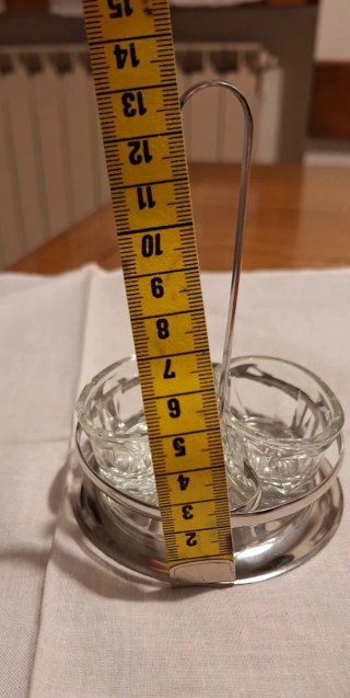 Saliera e pepiera in vetro e metallo