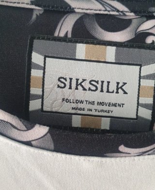 Camiseta SikSilk Talla XL Nueva
