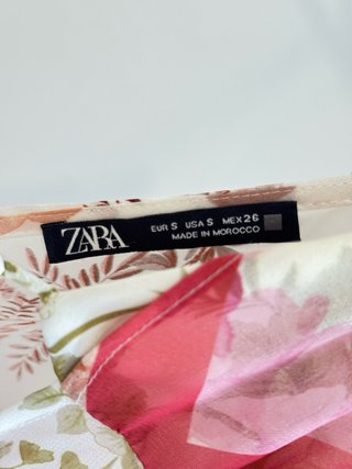 Vestido Zara floral S