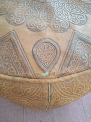 Puf Marroquí Cuero Beige/Marrón