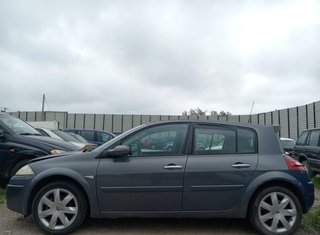 Centralita motor renault 8200766462 megane 105647